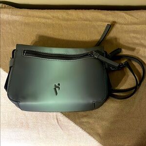 Simply Vera Crossbody Bag